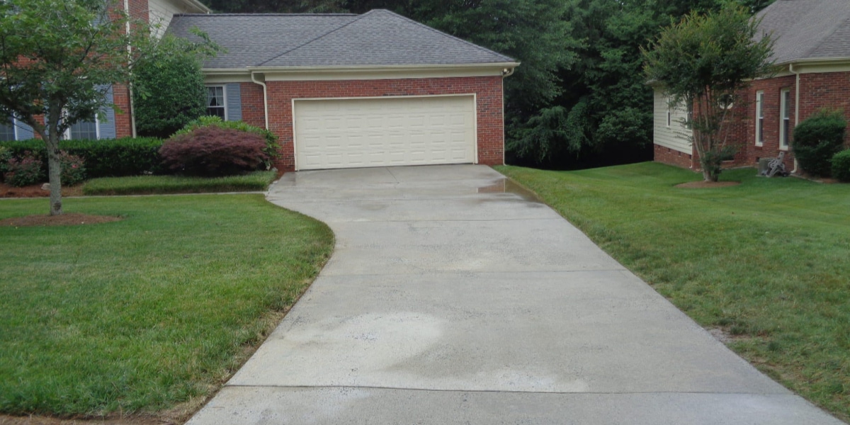 black concrete driveway cleaning and pressure washing blog